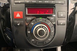 punainen Kia Venga 2014 kuva 20.