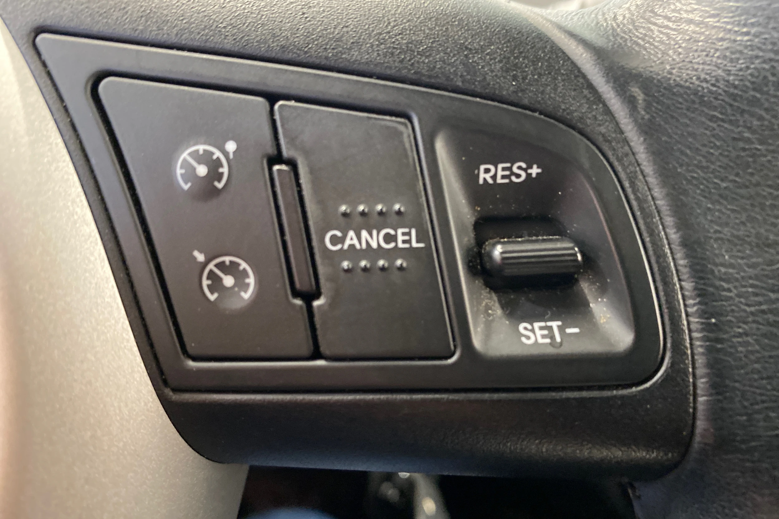 punainen Kia Venga 2014 kuva 21.