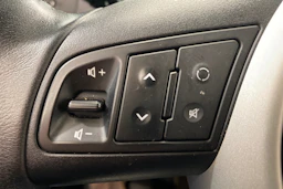 punainen Kia Venga 2014 kuva 22.