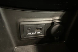 punainen Kia Venga 2014 kuva 23.