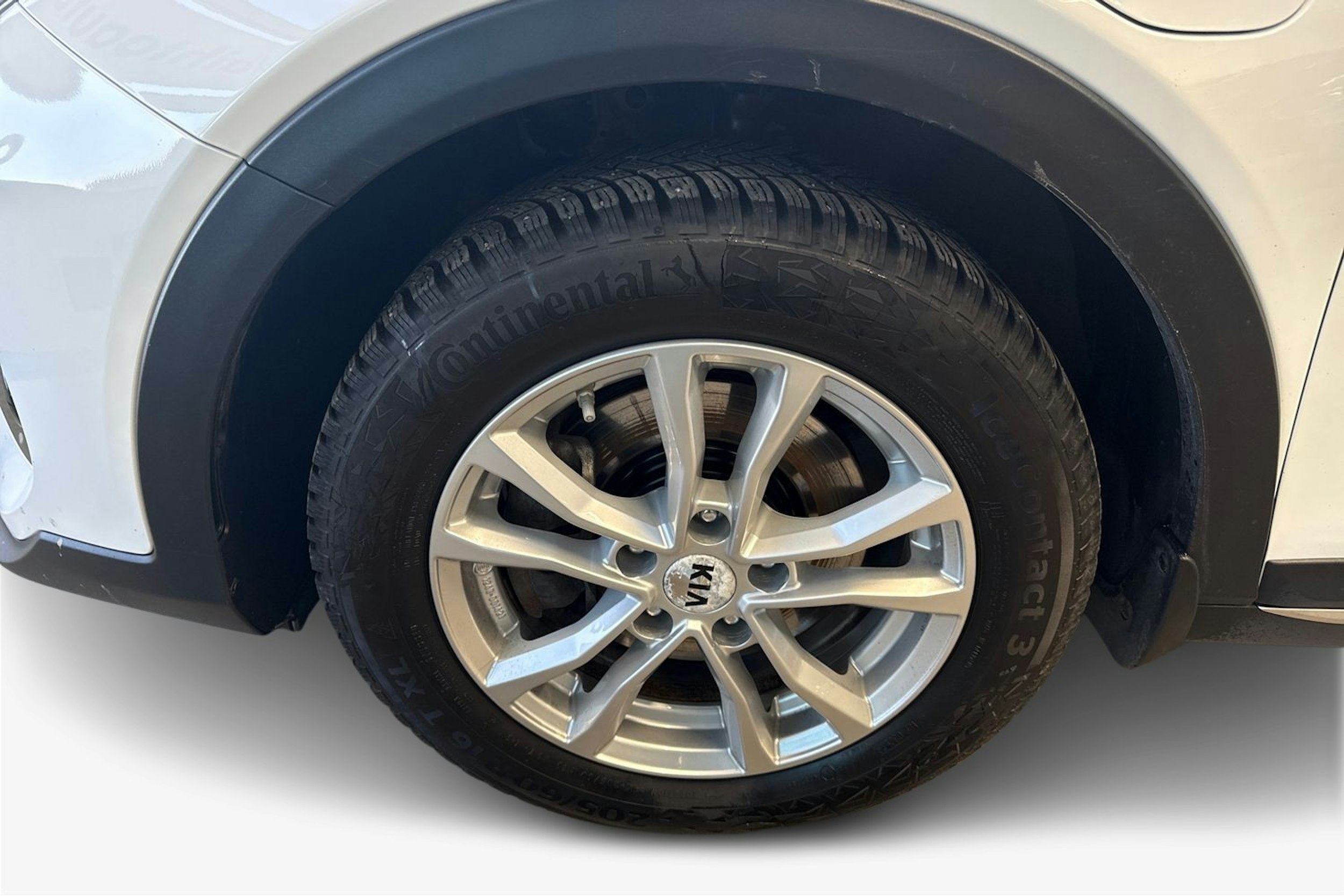 valkoinen Kia XCeed 2020 kuva 9.