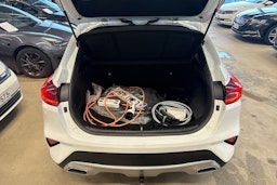 valkoinen Kia XCeed 2020 kuva 12.