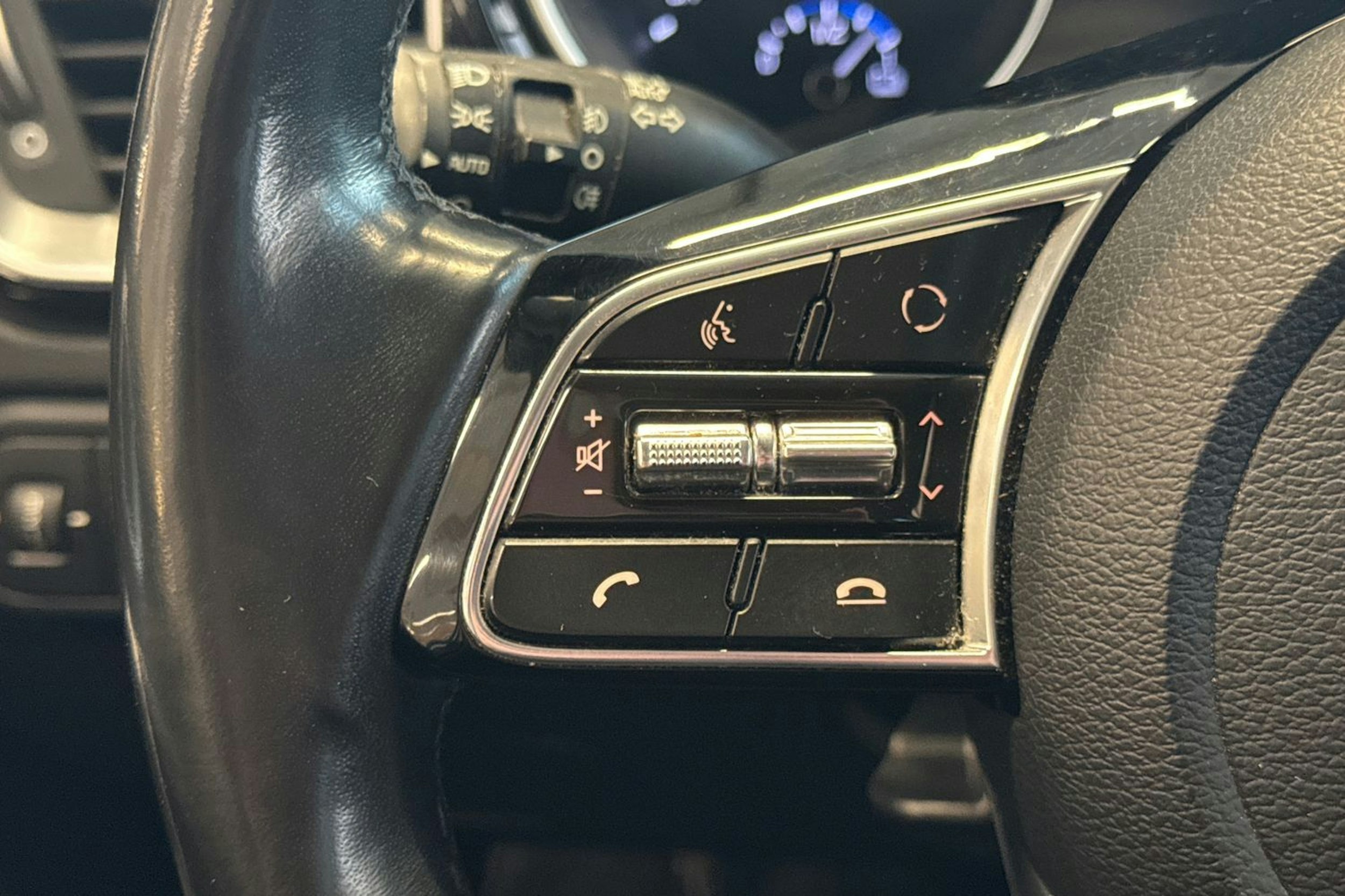 valkoinen Kia XCeed 2020 kuva 16.