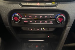 valkoinen Kia XCeed 2020 kuva 22.