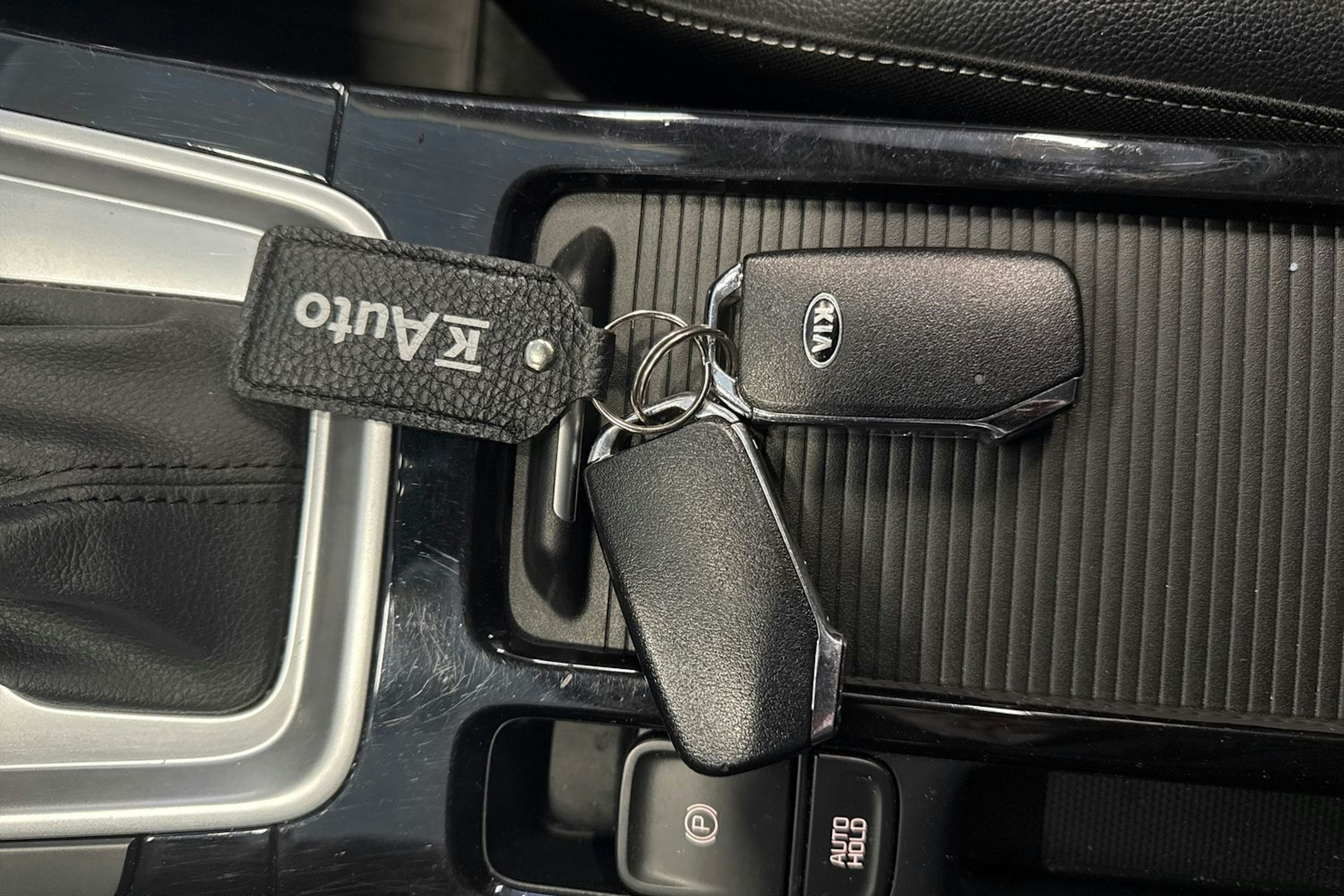 valkoinen Kia XCeed 2020 kuva 25.