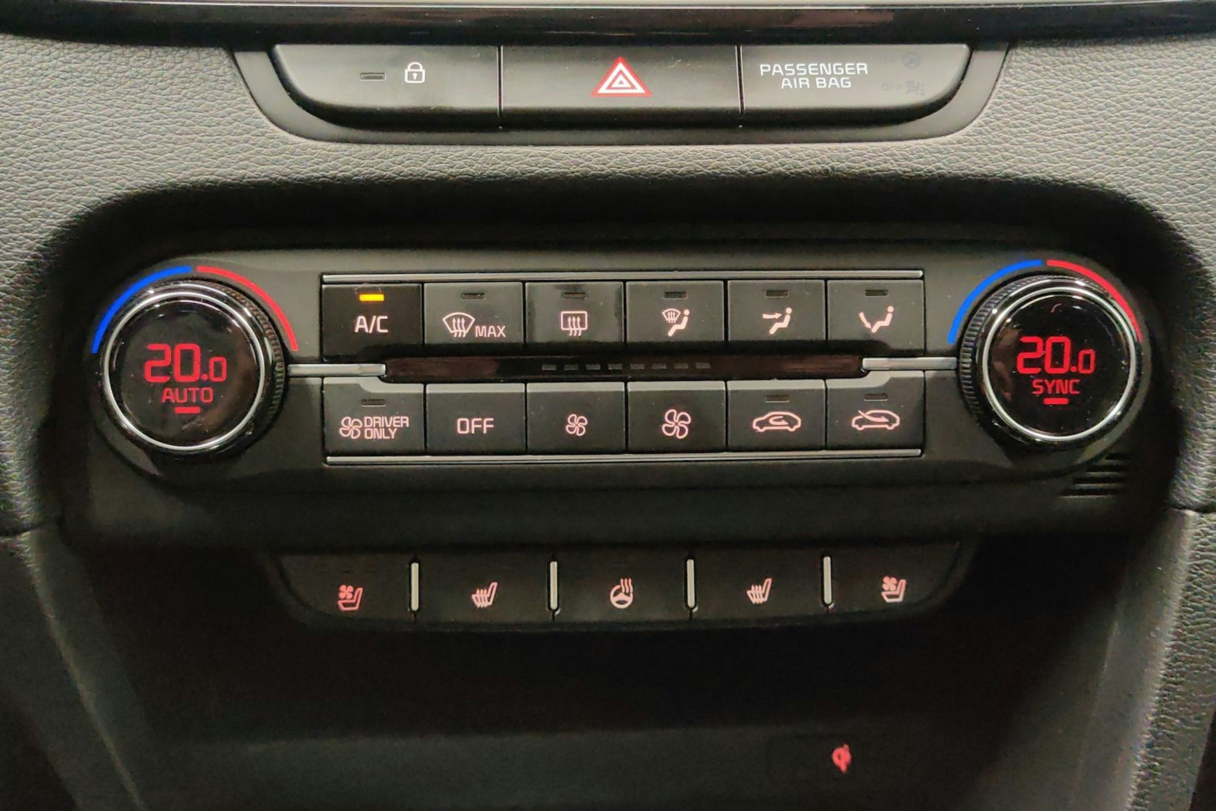 harmaa Kia XCeed 2020 kuva 18.