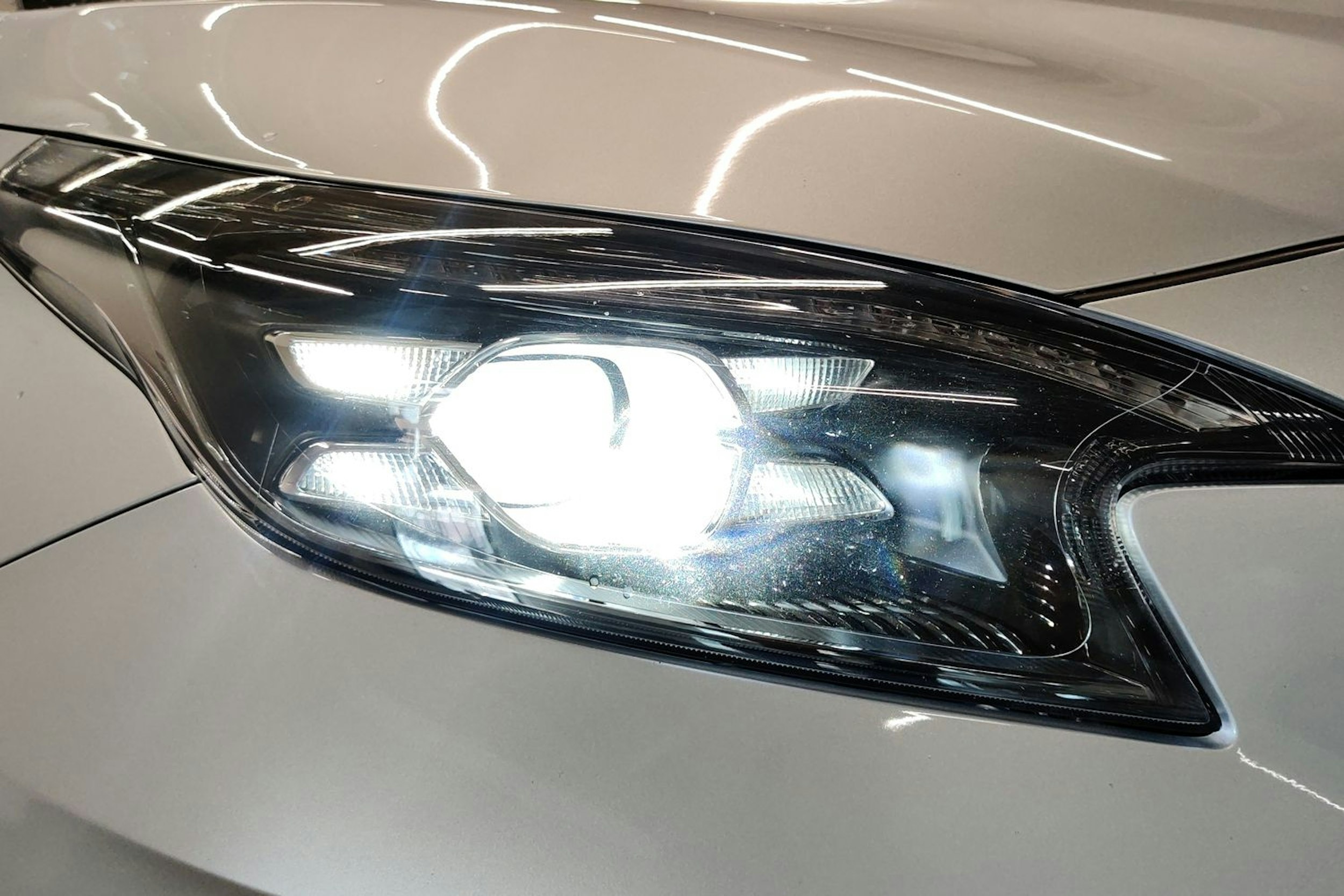 harmaa Kia XCeed 2020 kuva 24.