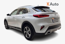 Valkoinen Kia XCeed 2020 kuva 2.