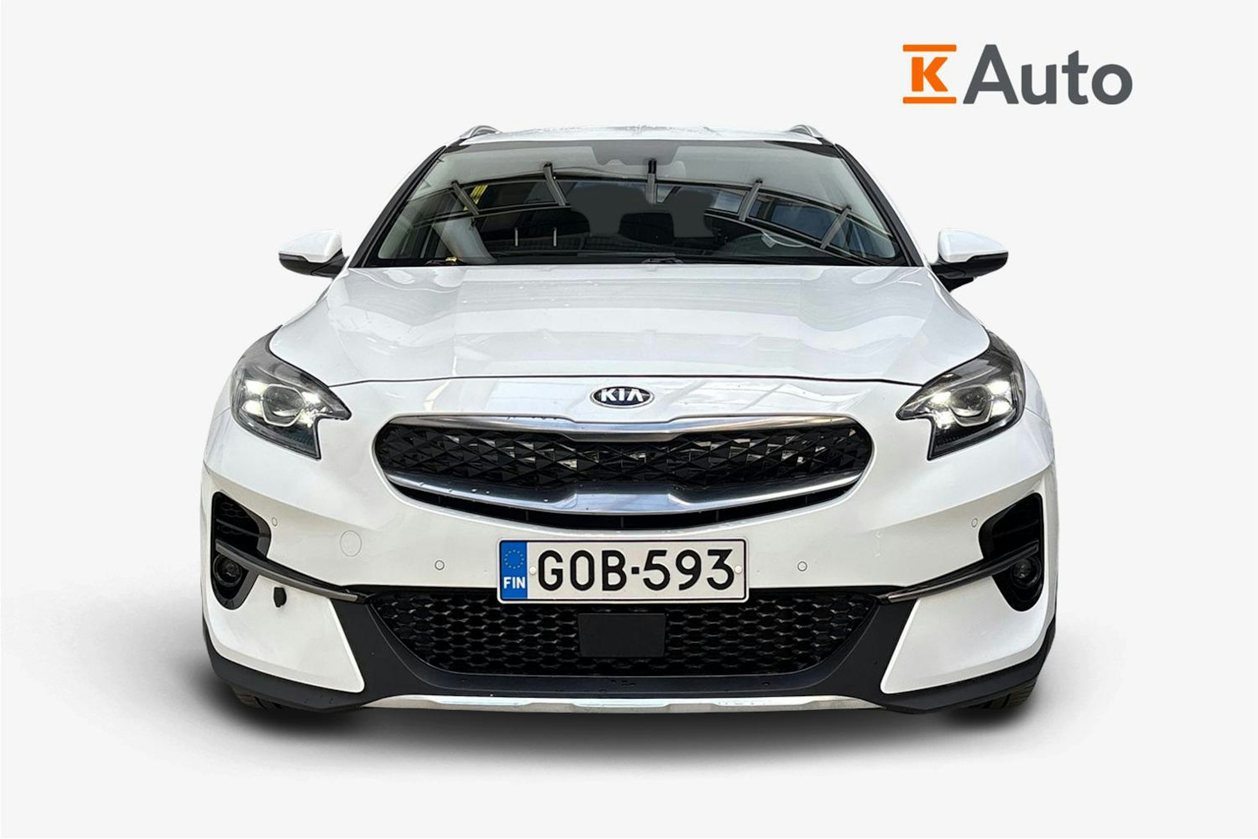 Valkoinen Kia XCeed 2020 kuva 5.