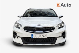 Valkoinen Kia XCeed 2020 kuva 5.
