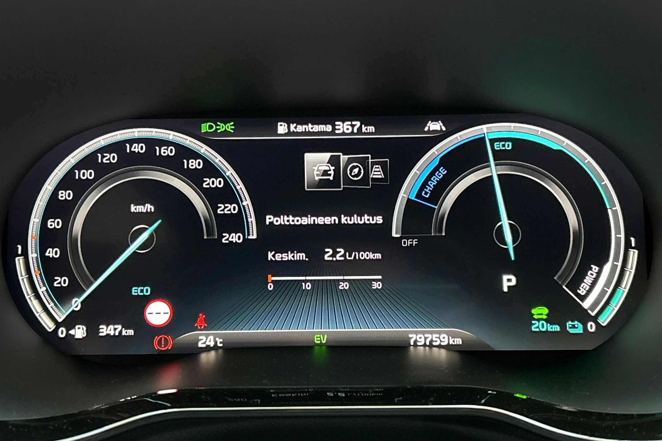 Valkoinen Kia XCeed 2020 kuva 18.