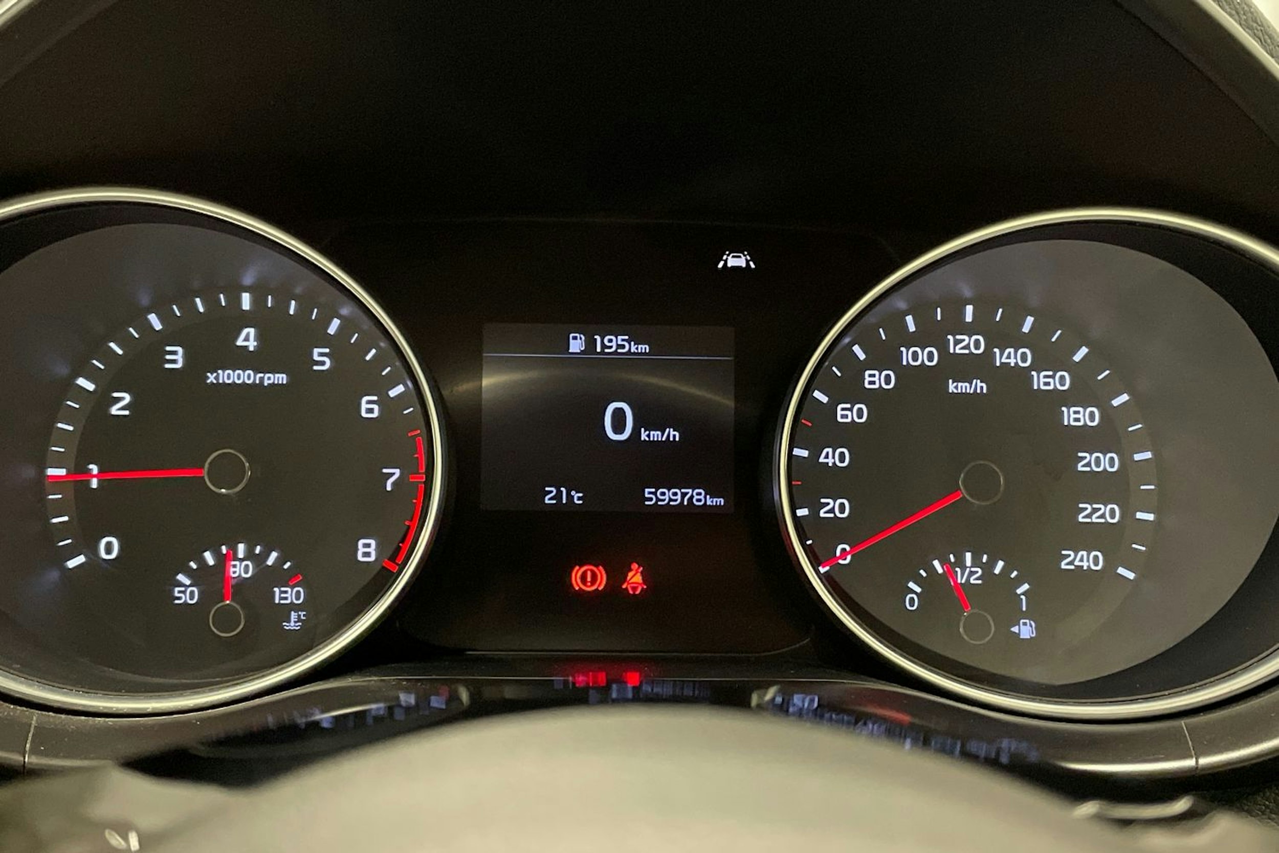 harmaa Kia XCeed 2020 kuva 16.