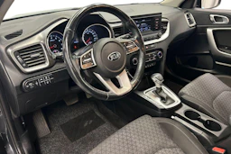 harmaa Kia XCeed 2020 kuva 6.