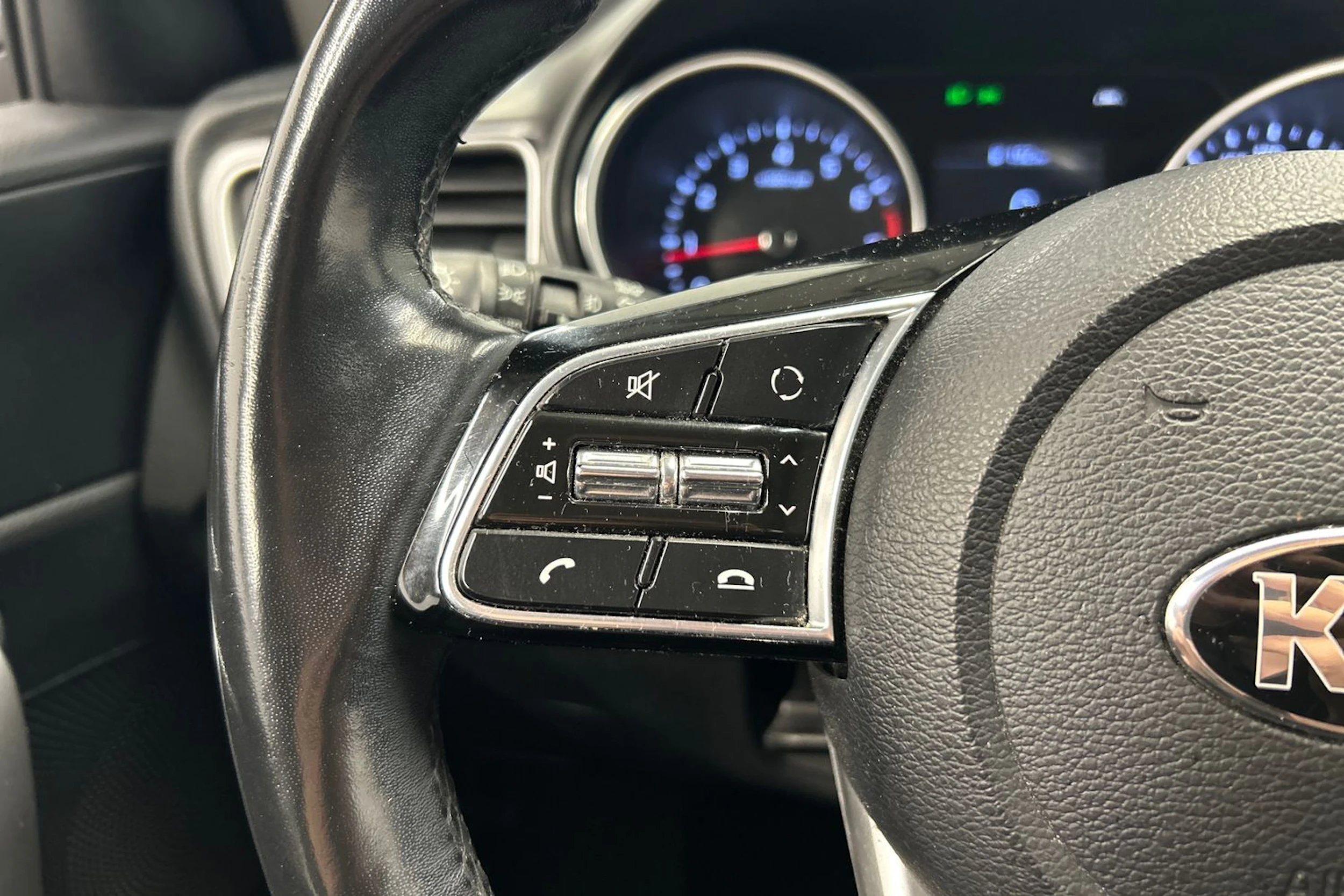 harmaa Kia XCeed 2020 kuva 15.