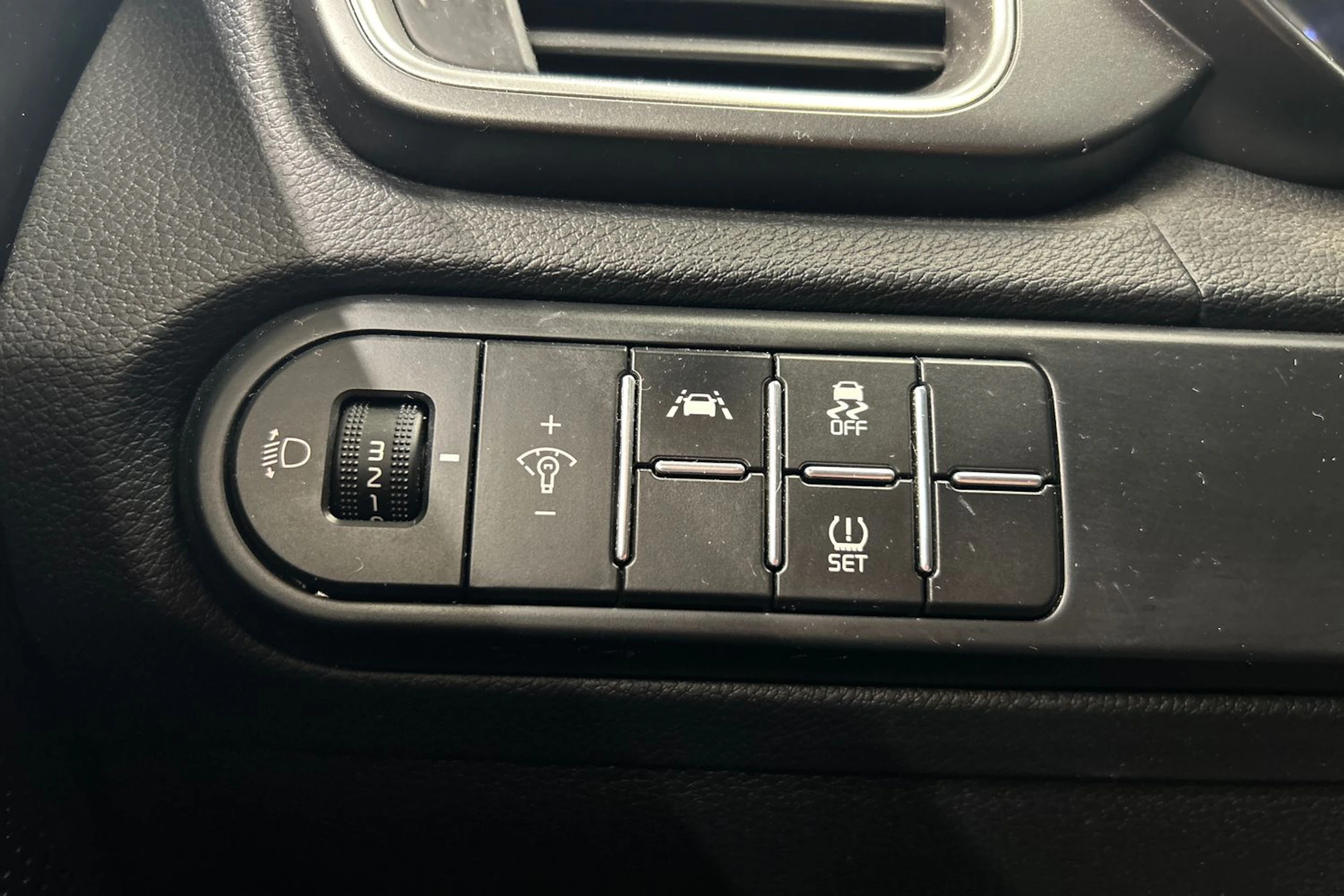 harmaa Kia XCeed 2020 kuva 17.