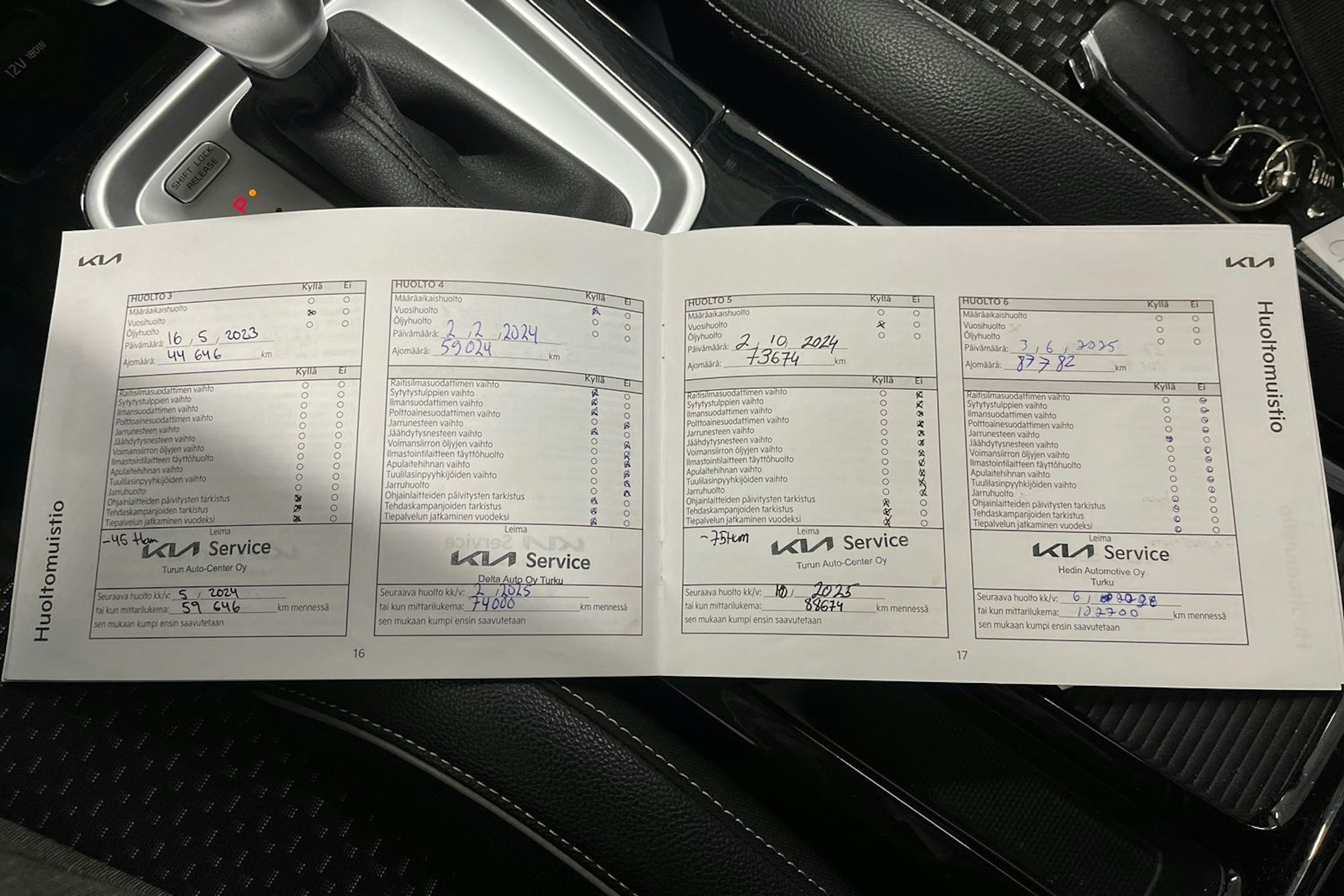 Musta Kia XCeed 2021 kuva 28.