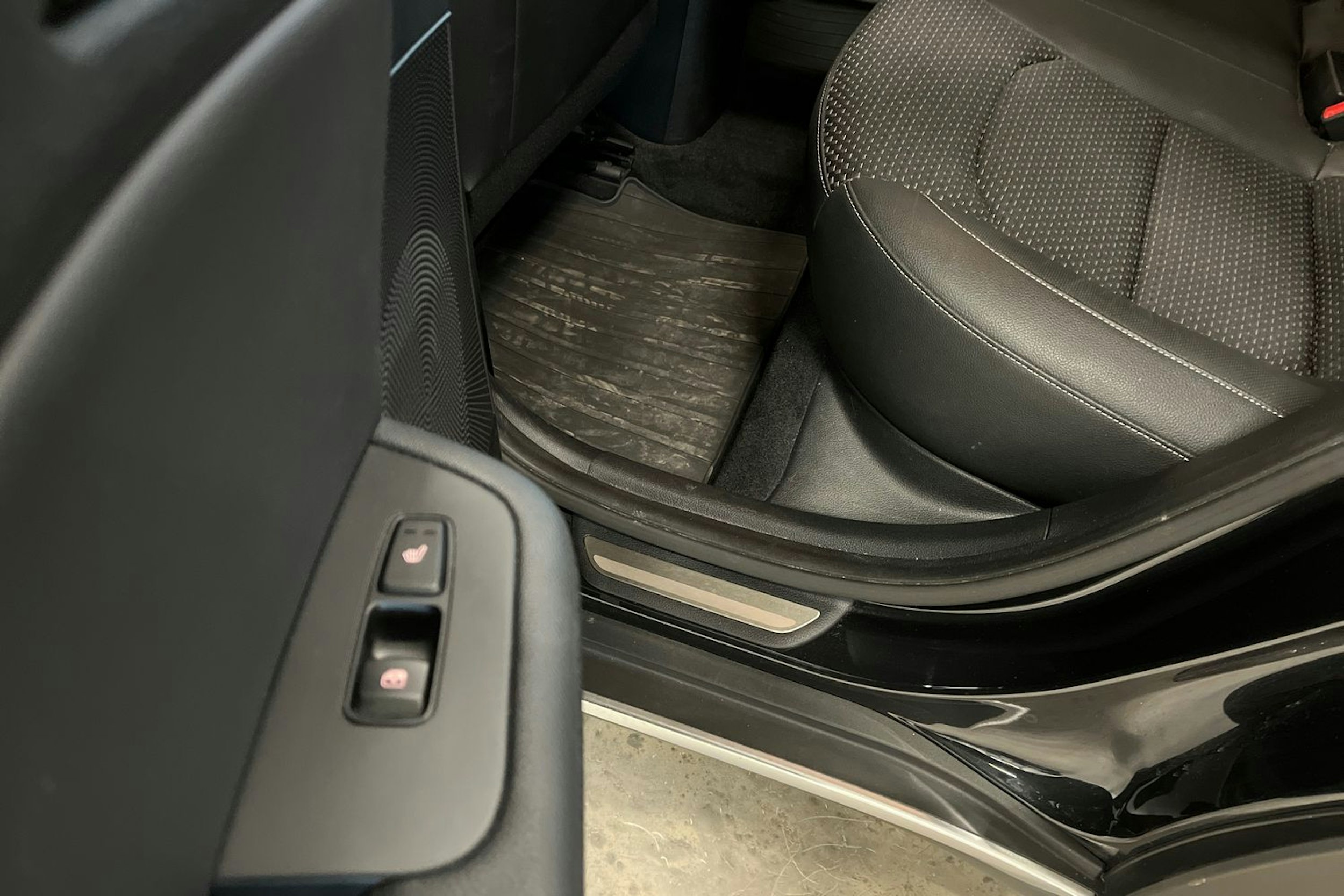 Musta Kia XCeed 2021 kuva 34.