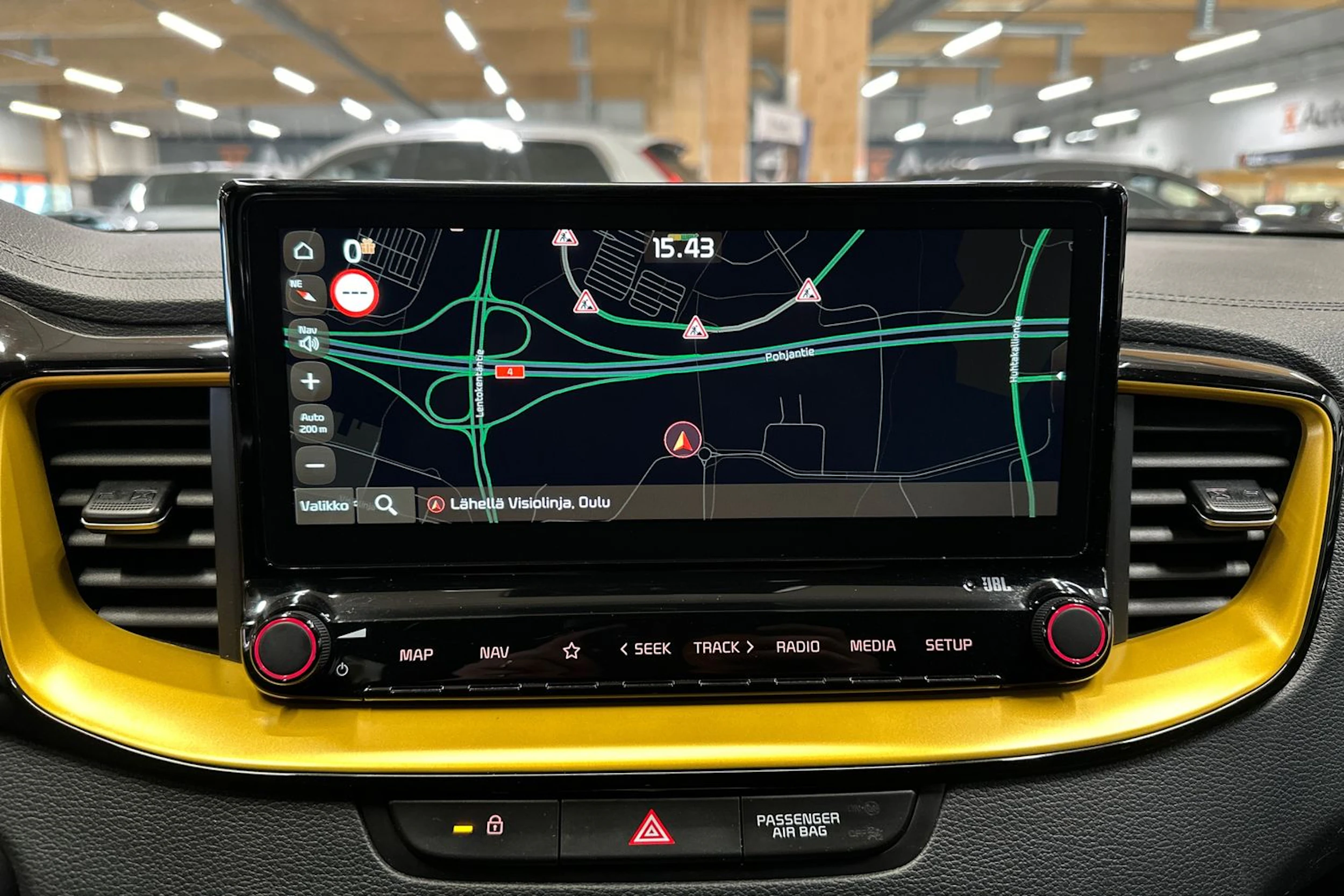 valkoinen Kia XCeed 2021 kuva 18.