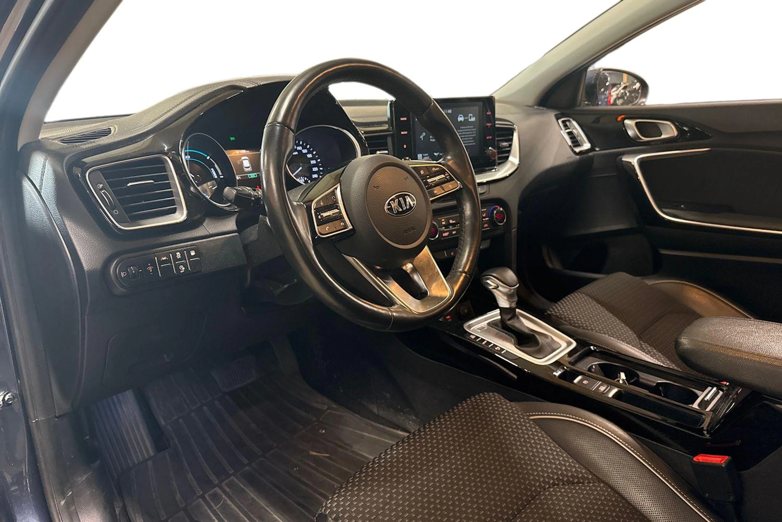 Sininen Kia XCeed 2021 kuva 3.