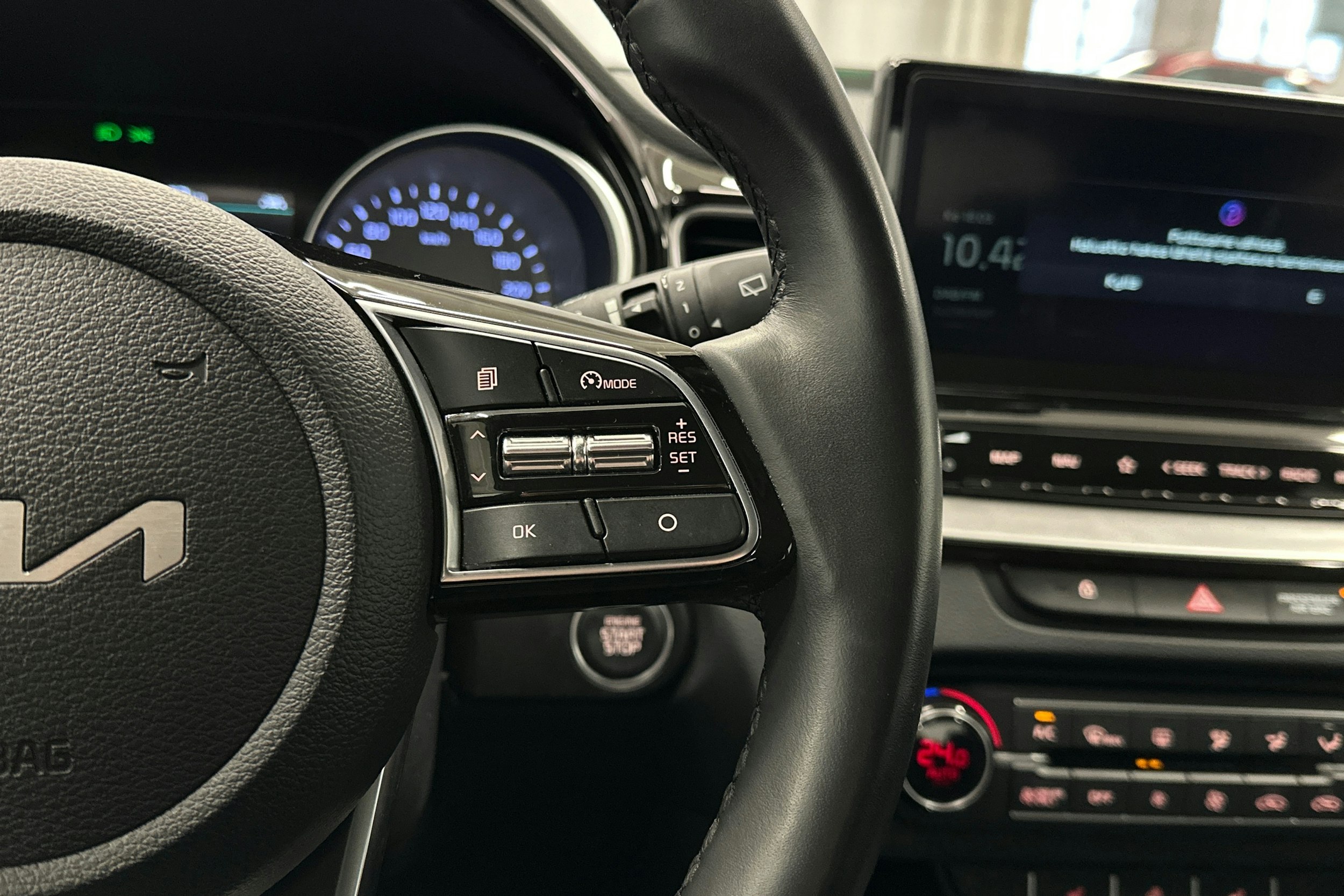 valkoinen Kia XCeed 2022 kuva 15.