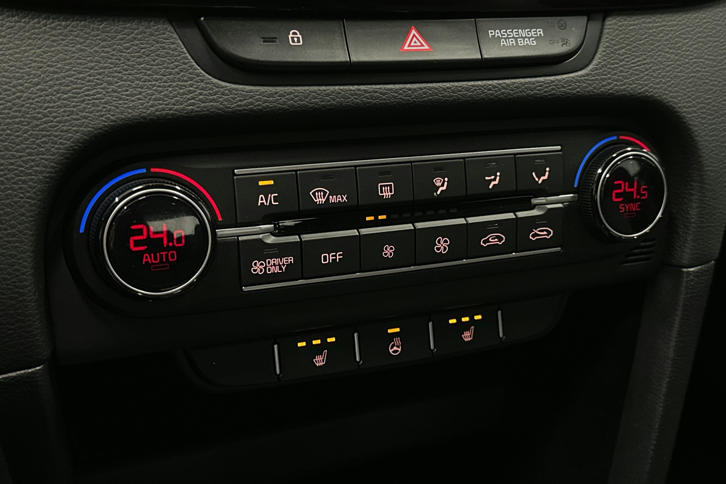 valkoinen Kia XCeed 2022 kuva 25.