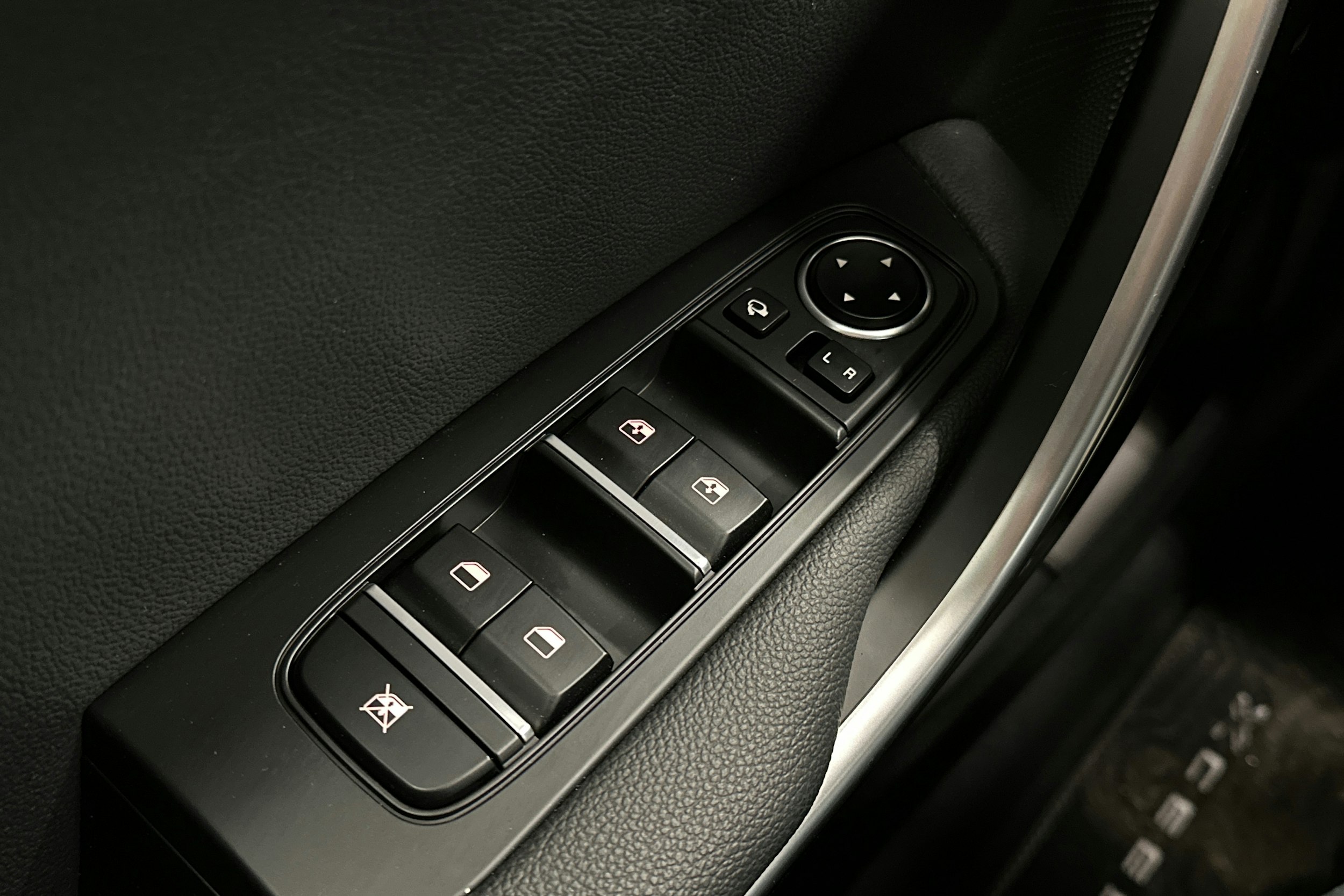 valkoinen Kia XCeed 2022 kuva 27.