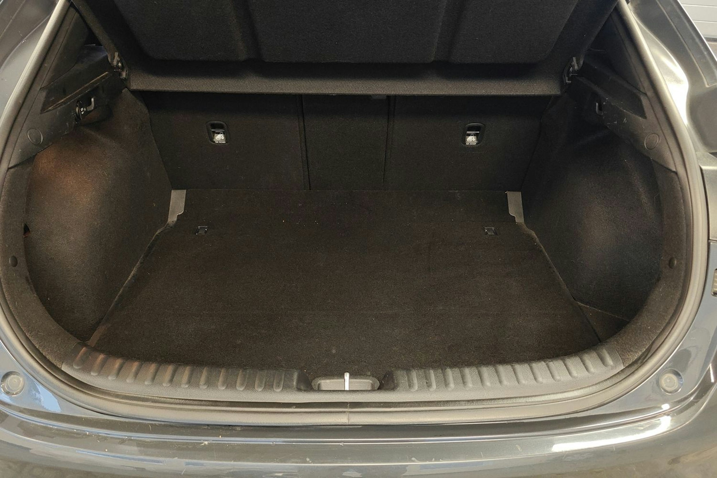 harmaa Kia XCeed 2022 kuva 14.