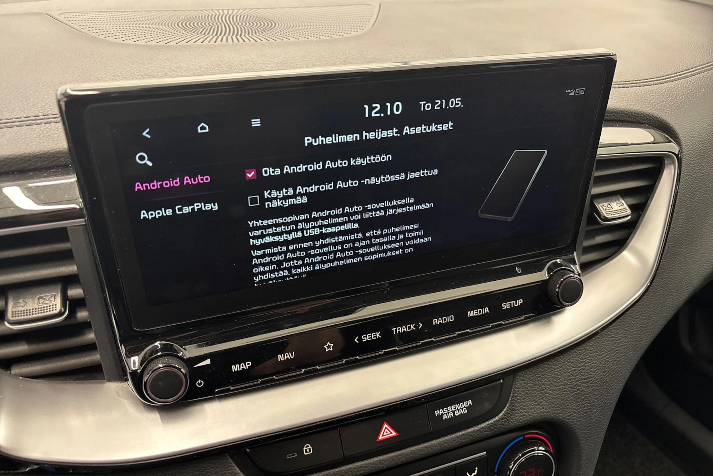 harmaa Kia XCeed 2022 kuva 22.