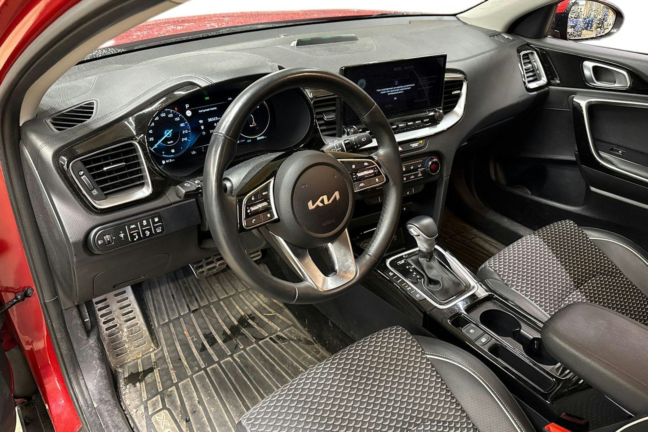 punainen Kia XCeed 2023 kuva 3.