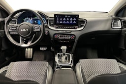 punainen Kia XCeed 2023 kuva 9.