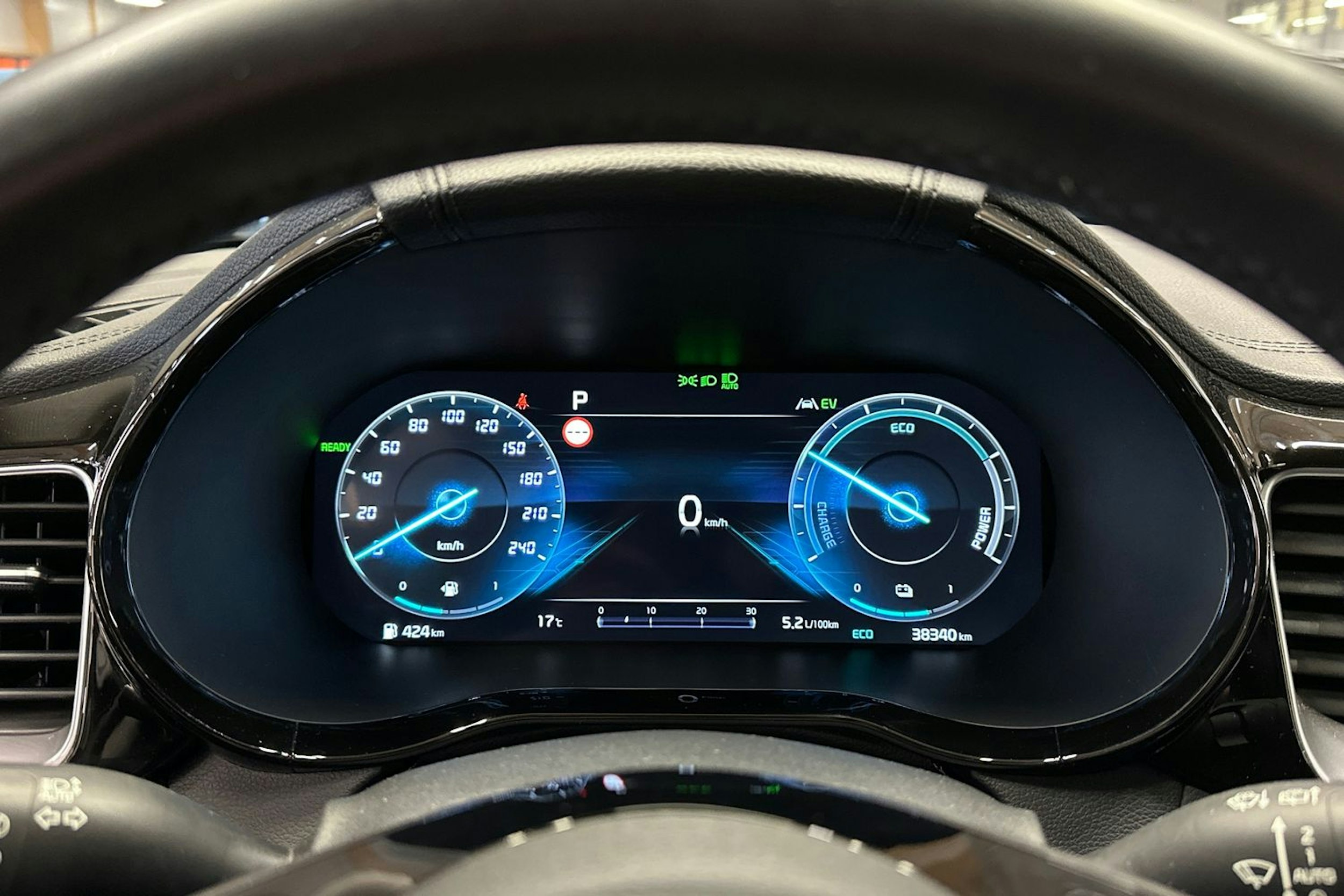punainen Kia XCeed 2023 kuva 26.