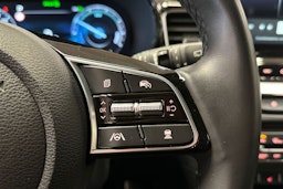 punainen Kia XCeed 2023 kuva 28.