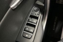 punainen Kia XCeed 2023 kuva 30.