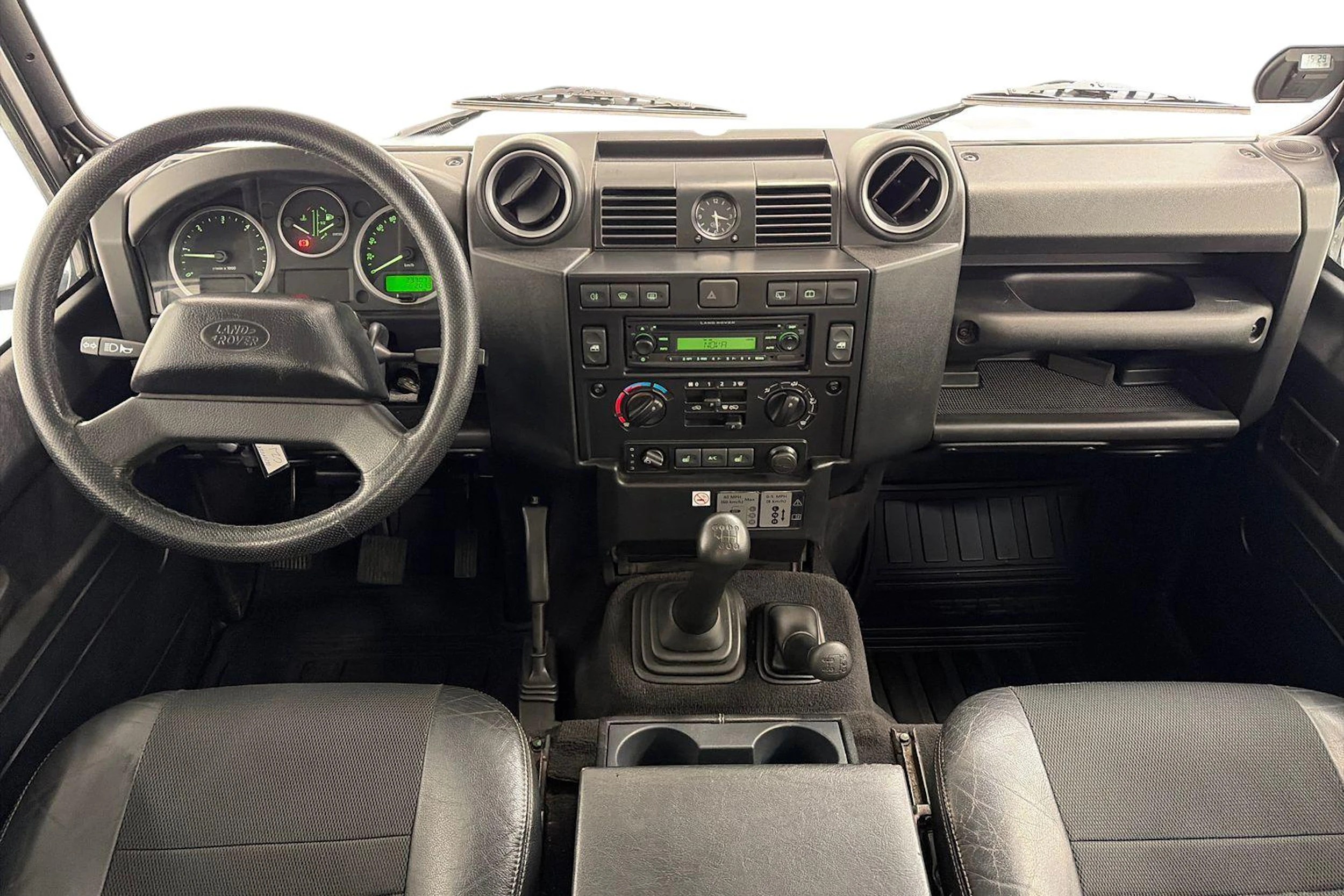 harmaa Land Rover Defender 2007 kuva 6.
