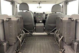 harmaa Land Rover Defender 2007 kuva 7.