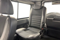 harmaa Land Rover Defender 2007 kuva 17.