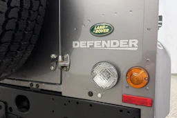 harmaa Land Rover Defender 2007 kuva 22.