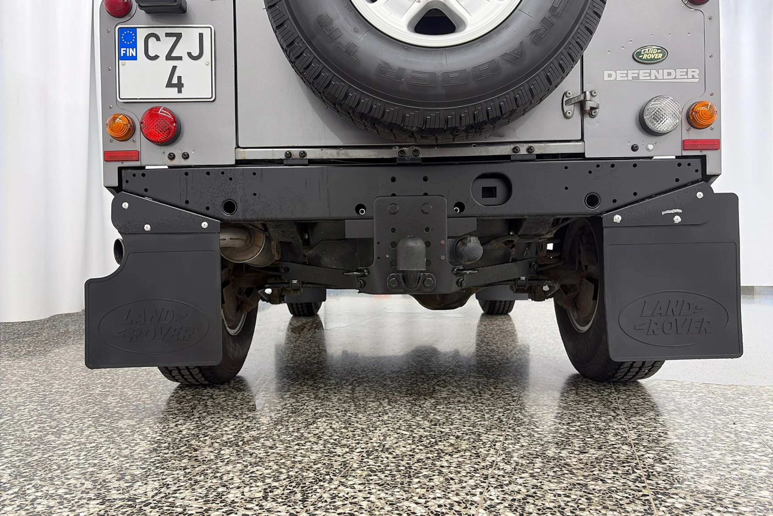 harmaa Land Rover Defender 2007 kuva 25.