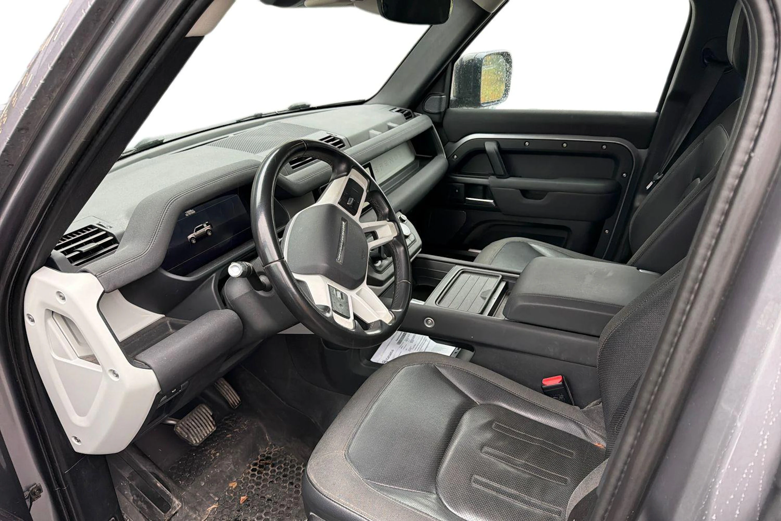 harmaa Land Rover Defender 2020 kuva 3.