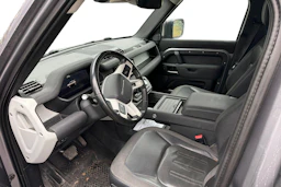 harmaa Land Rover Defender 2020 kuva 3.