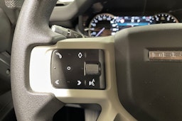 harmaa Land Rover Defender 2021 kuva 26.