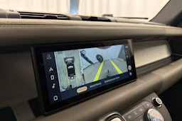 vihreä Land Rover Defender 2021 kuva 24.