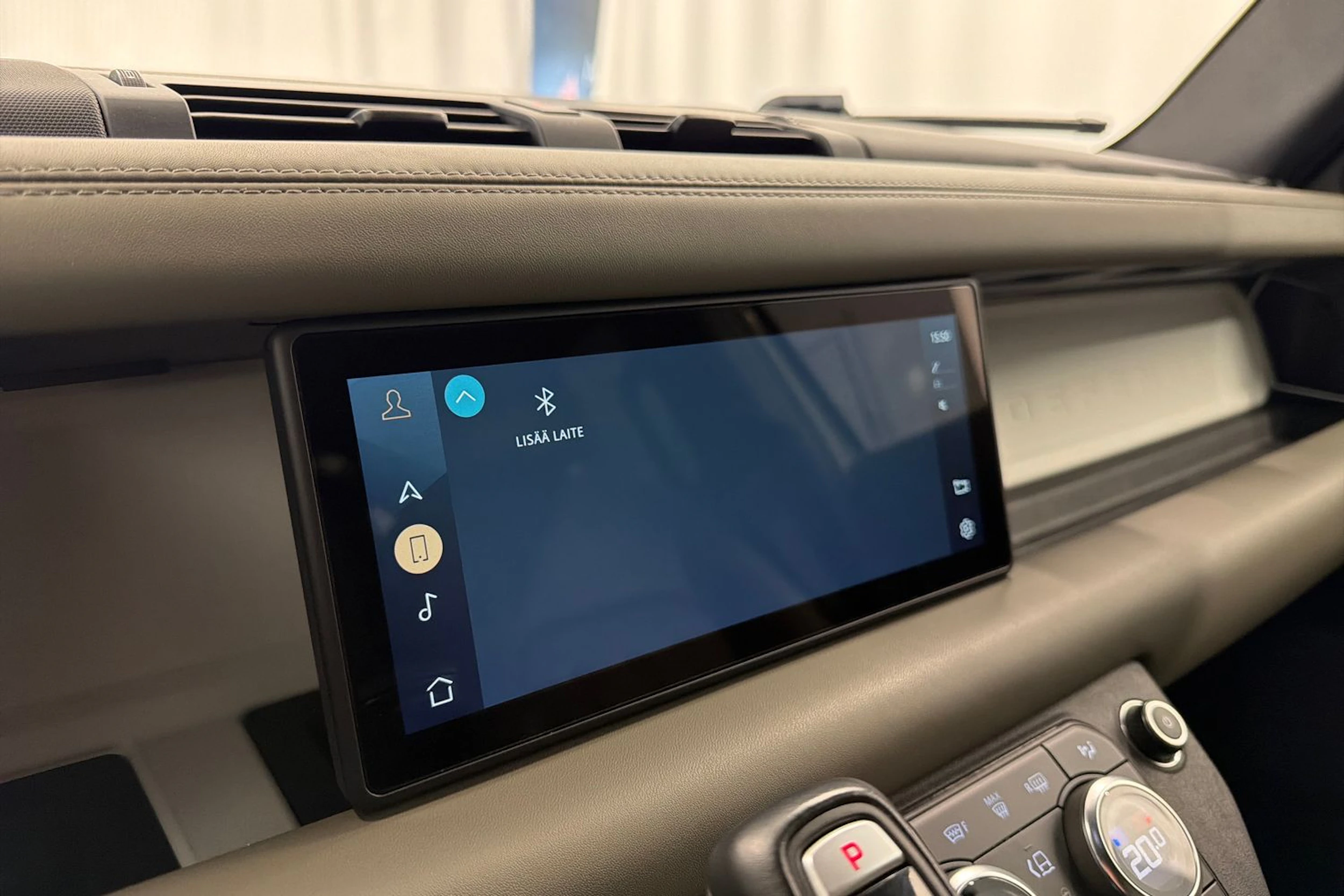 vihreä Land Rover Defender 2021 kuva 25.