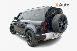 musta Land Rover Defender 2022 kuva 2.