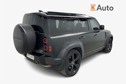 musta Land Rover Defender 2022 kuva 2.