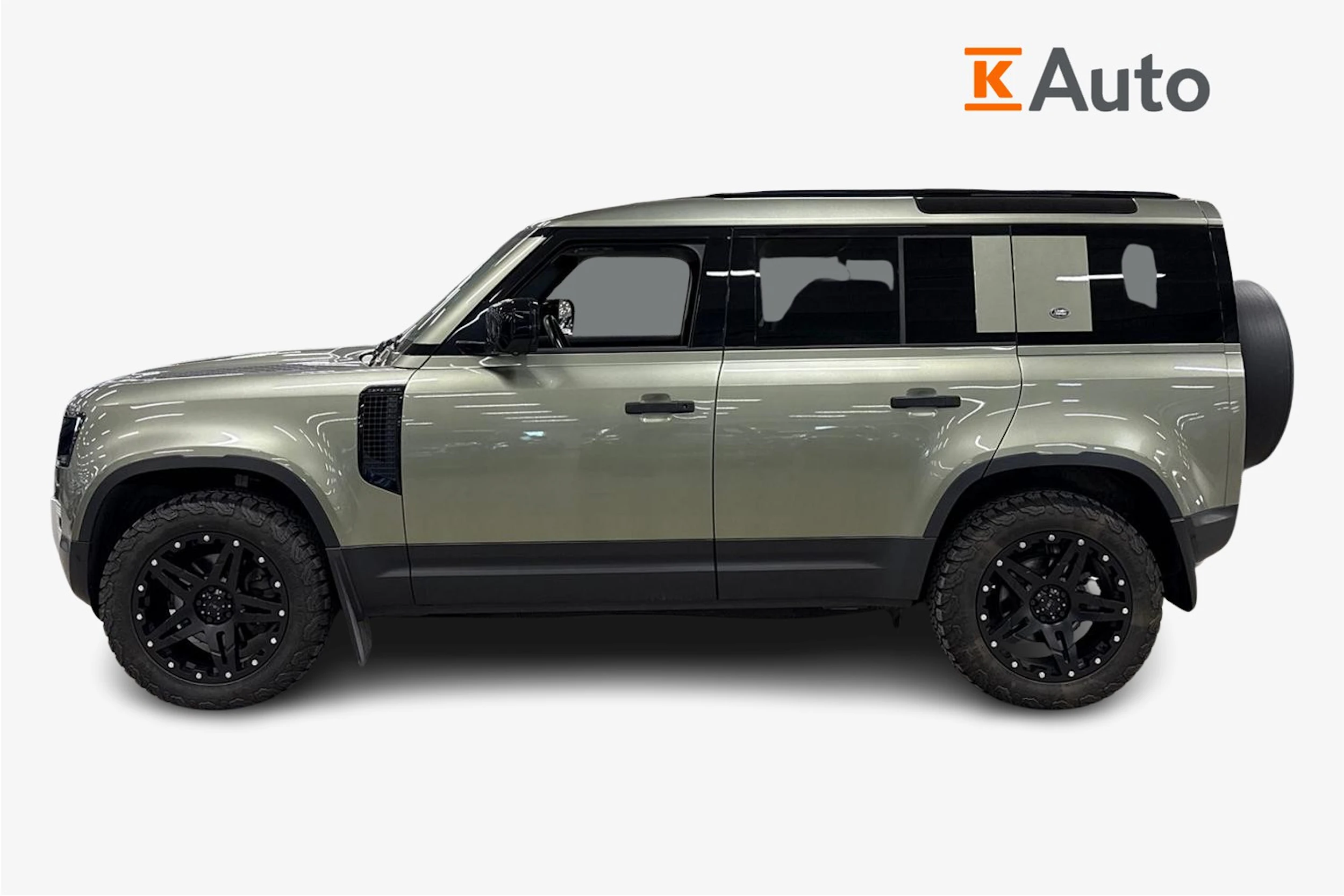vihreä Land Rover Defender 2022 kuva 7.