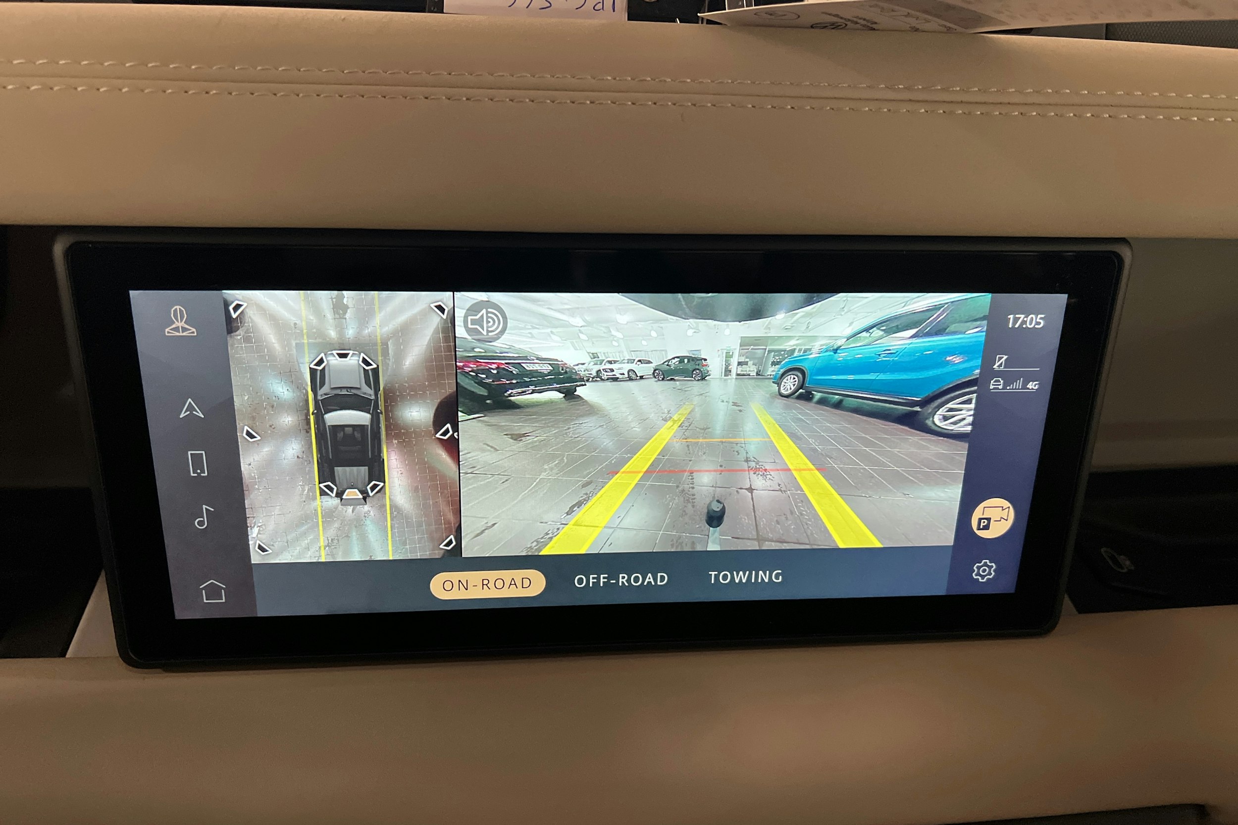 valkoinen Land Rover Defender 2022 kuva 20.