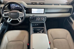 Valkoinen Land Rover Defender 2022 kuva 9.
