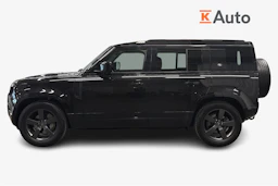 musta Land Rover Defender 2023 kuva 5.