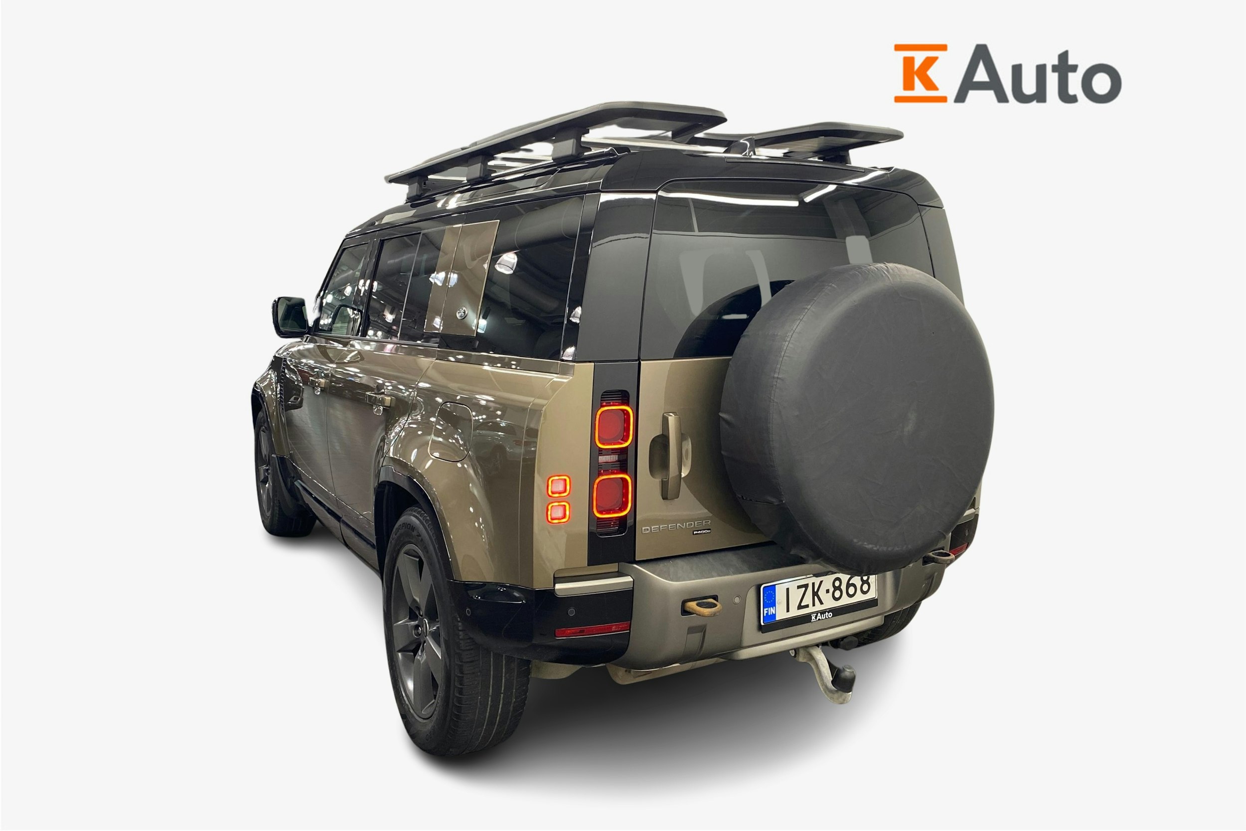 Ruskea (beige) Land Rover Defender 2023 kuva 5.